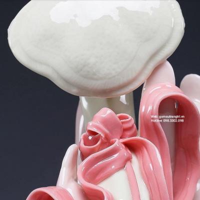 TƯỢNG TAY PHẬT CẦM HOA SEN VÀ GẬY NHƯ Ý